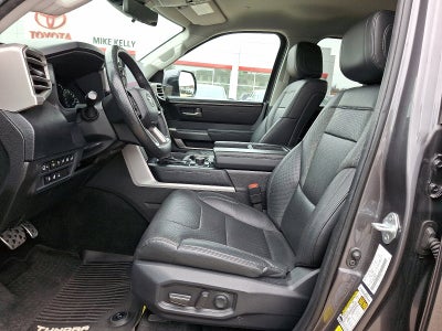 2022 Toyota Tundra 4WD SR5