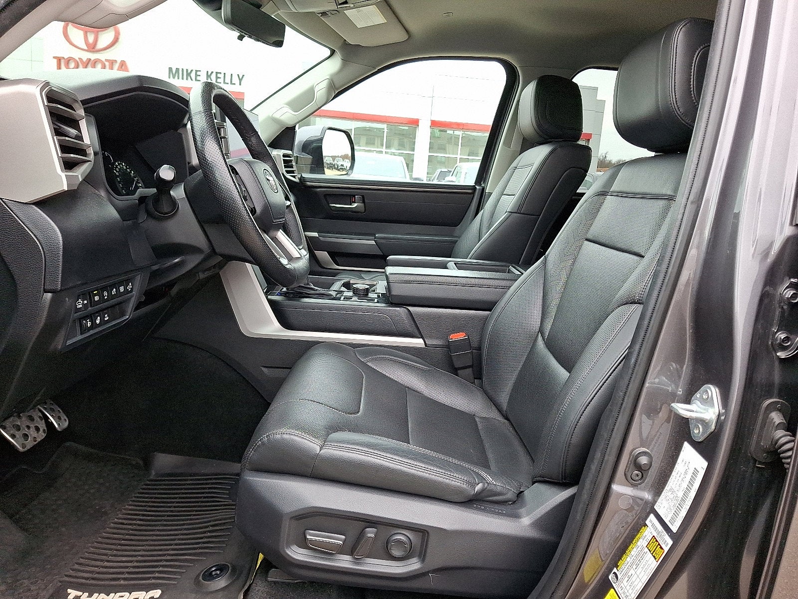 2022 Toyota Tundra 4WD SR5