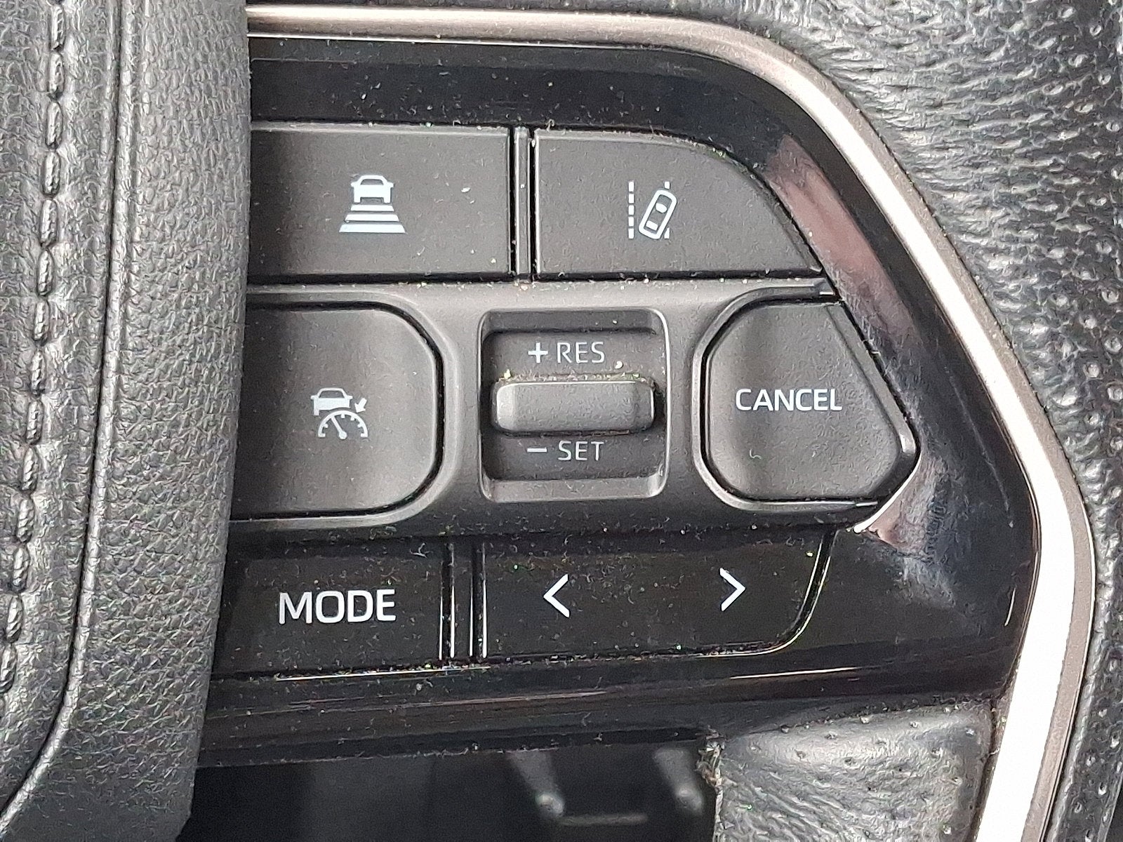 2022 Toyota Tundra 4WD SR5