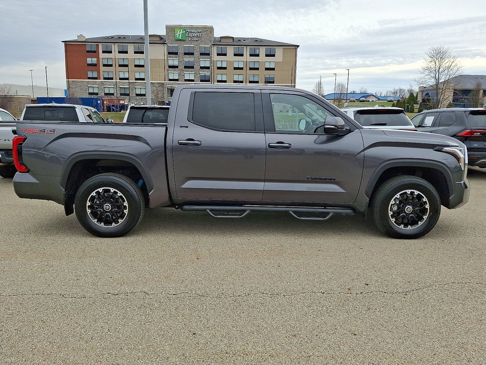2022 Toyota Tundra 4WD SR5