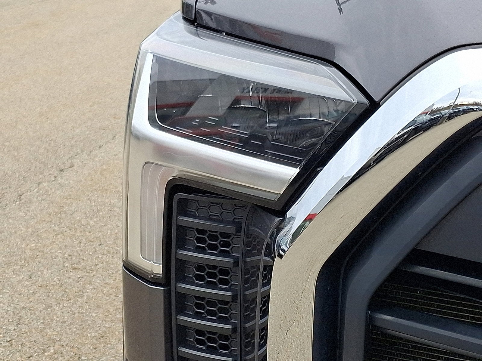 2022 Toyota Tundra 4WD SR5