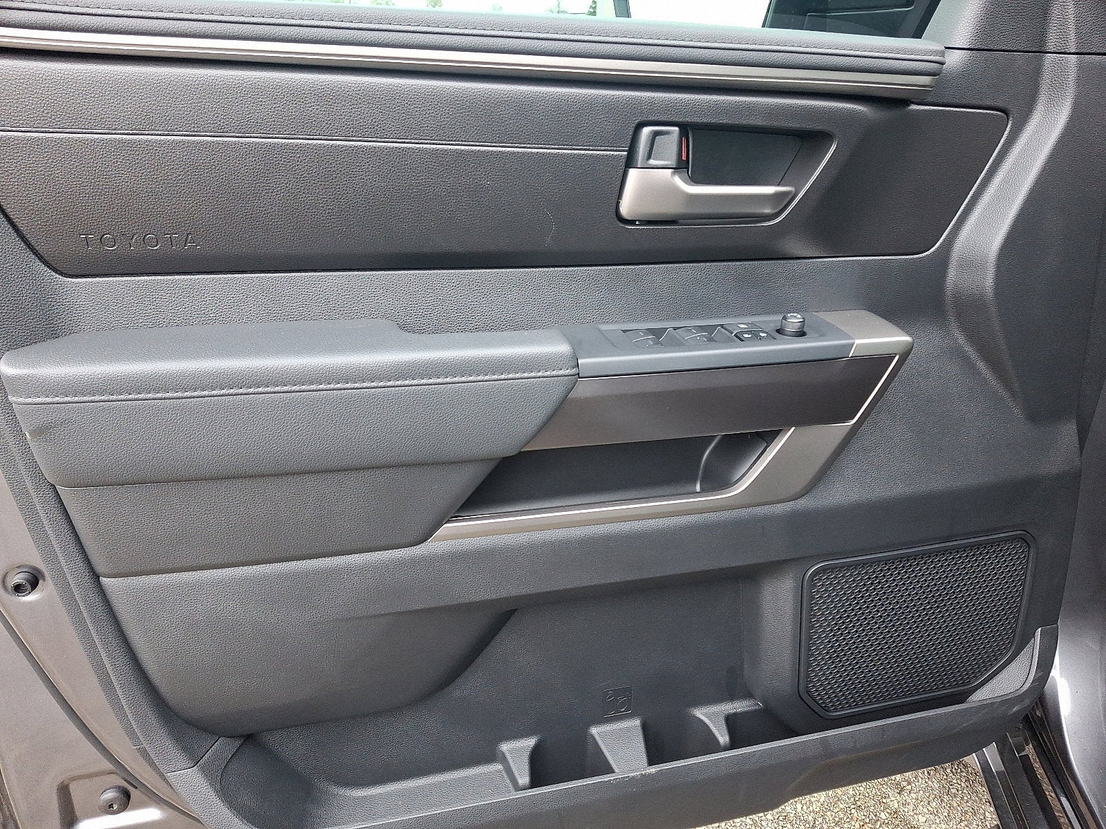 2026 Toyota Tundra 4WD SR5