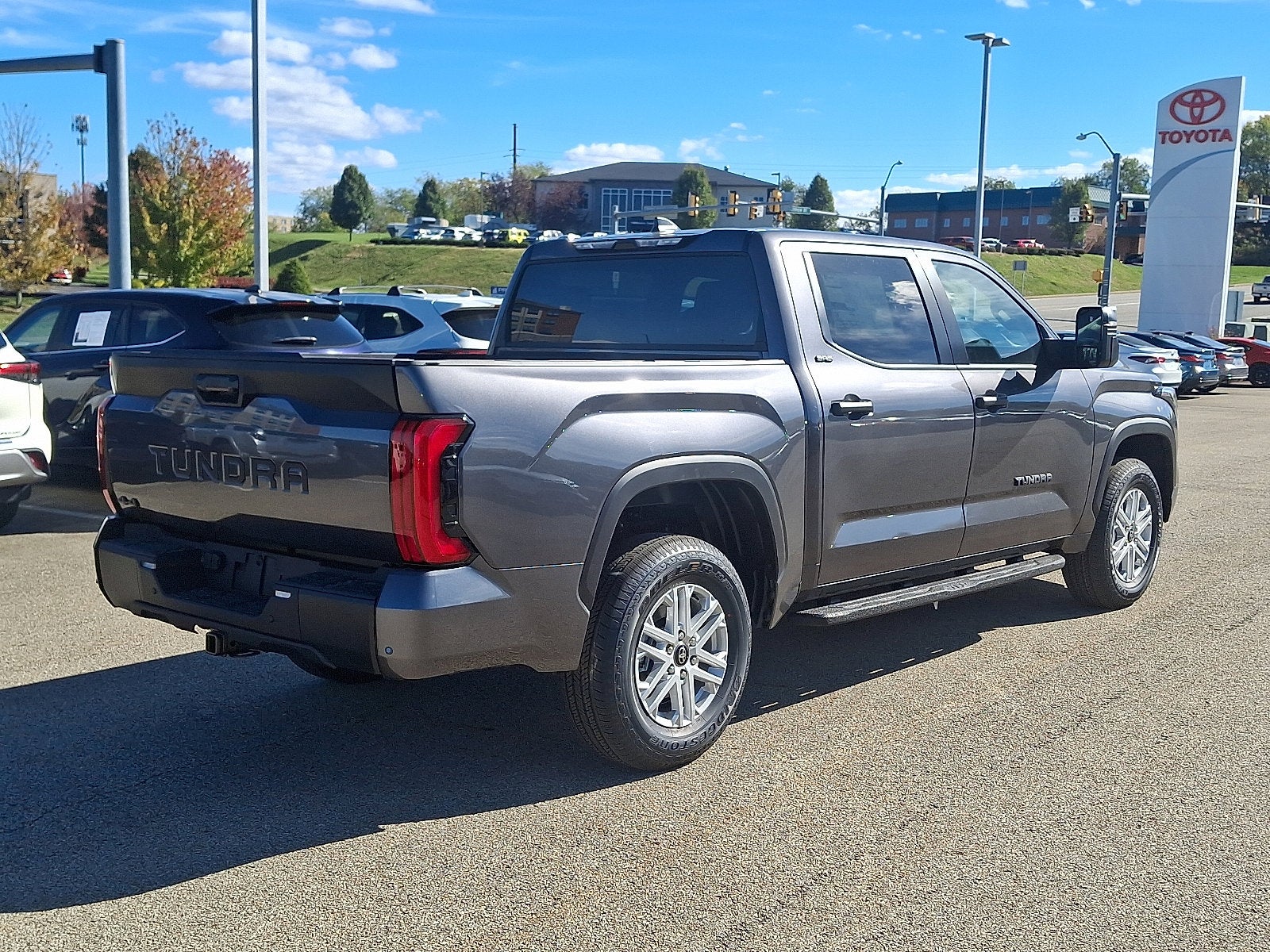 2026 Toyota Tundra 4WD SR5