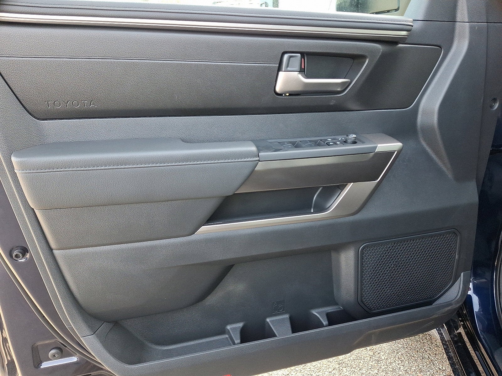 2026 Toyota Tundra 4WD SR5