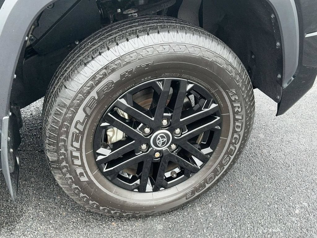 2024 Toyota Tundra 4WD SR5