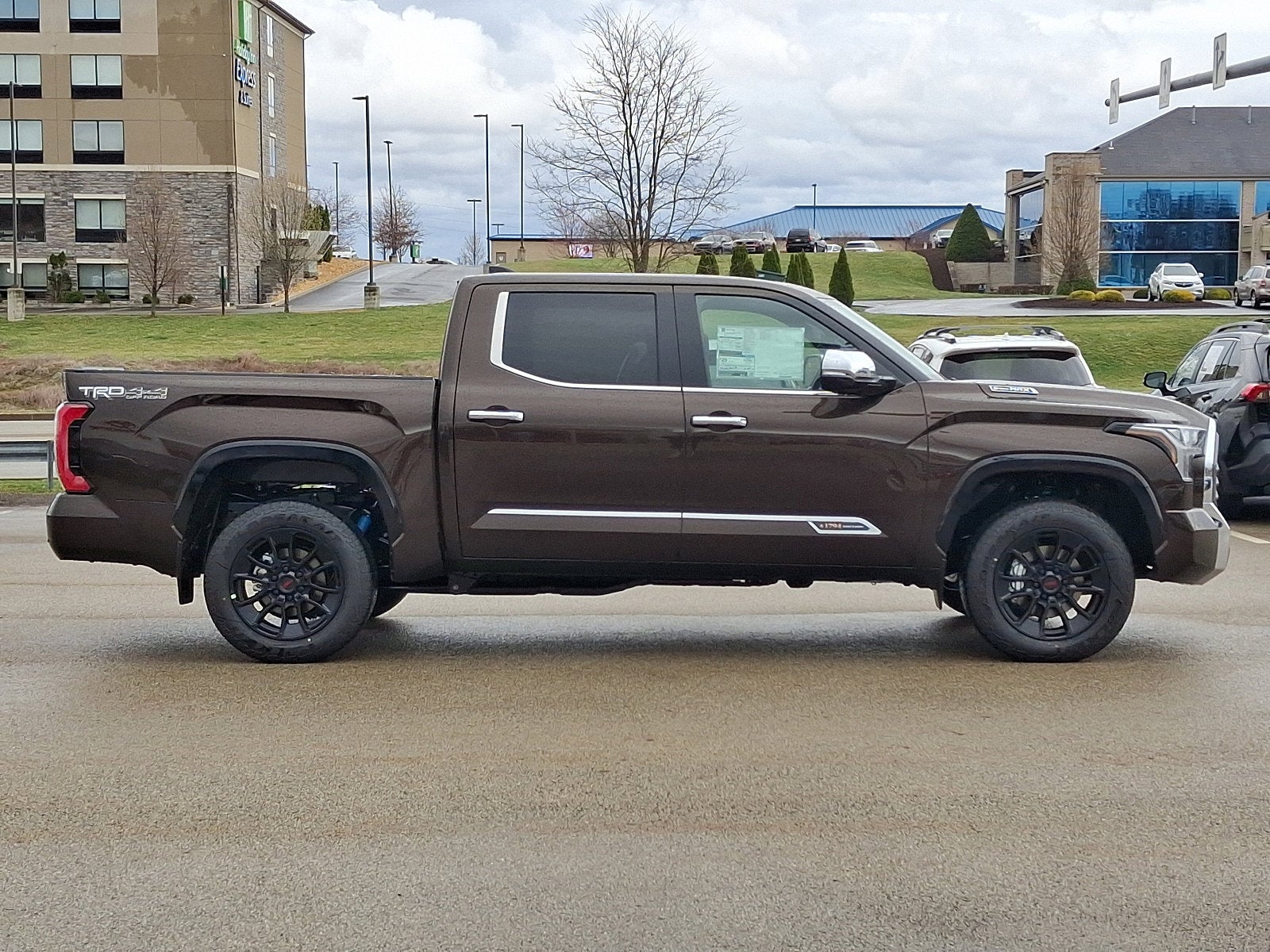 2025 Toyota Tundra 4WD 1794 Edition Hybrid