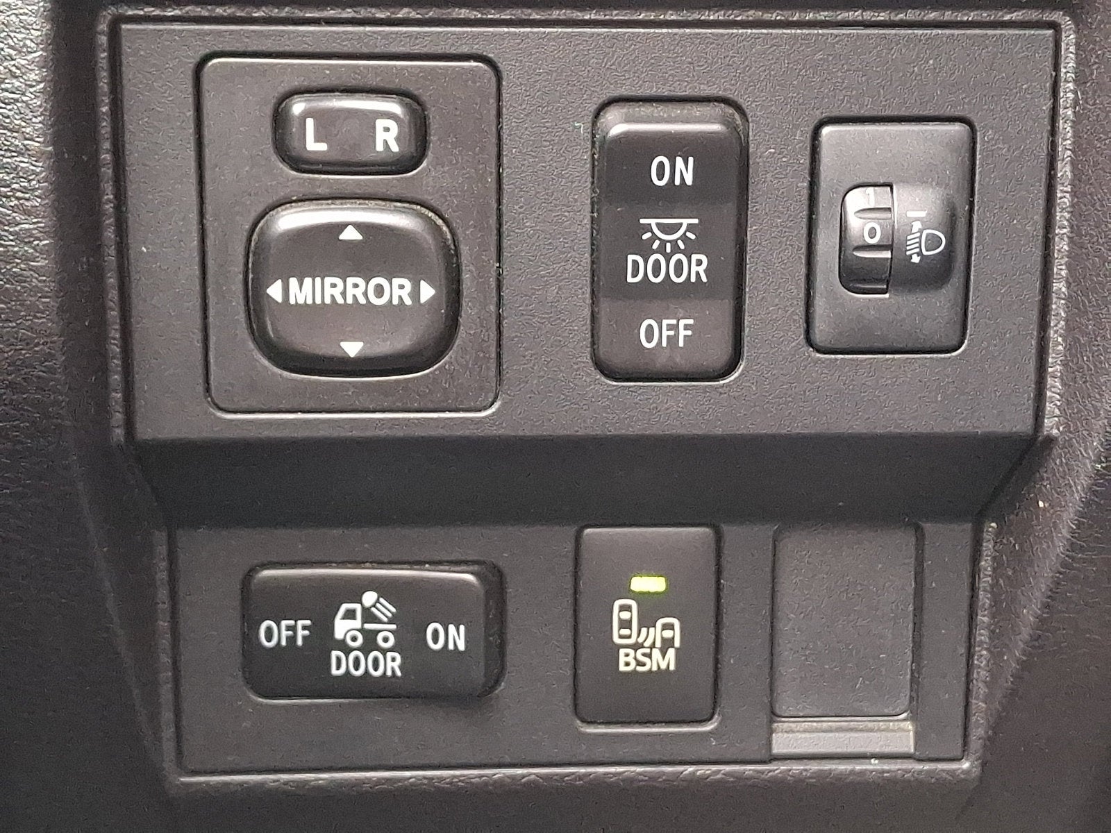 2016 Toyota Tundra 4WD Truck SR5