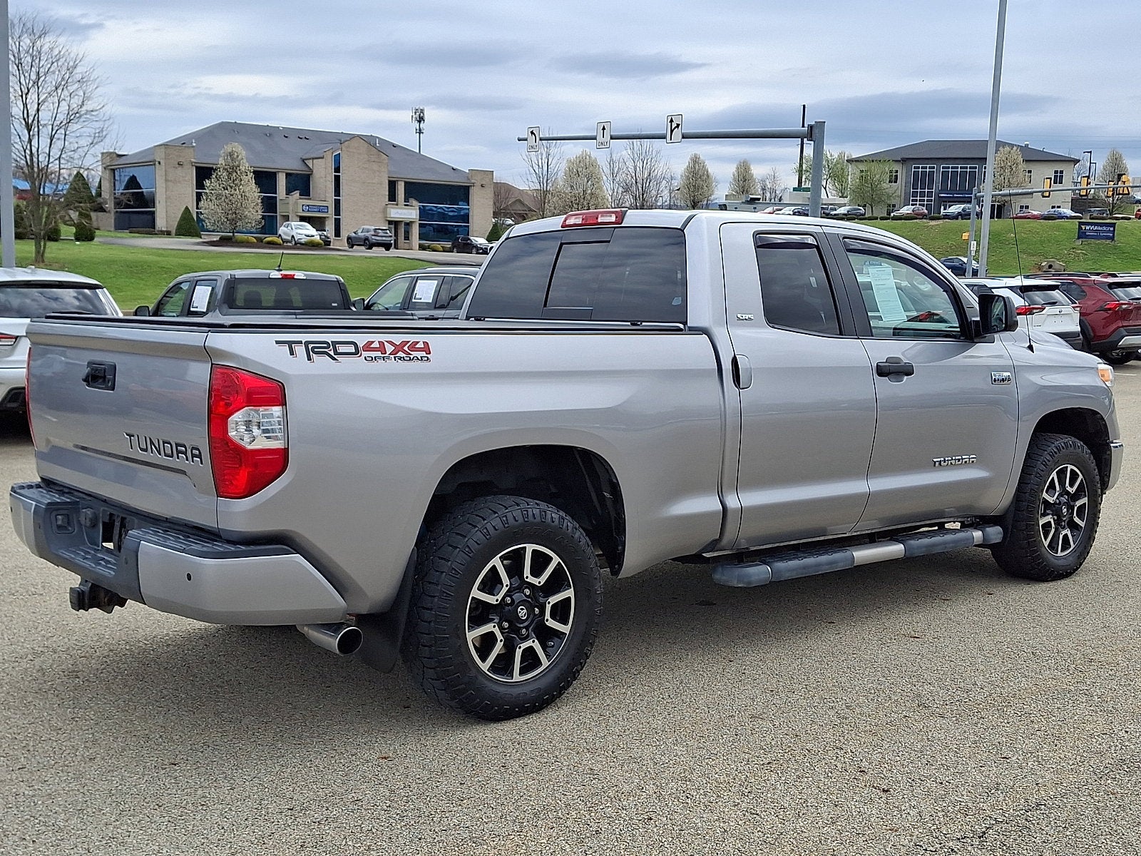 2016 Toyota Tundra 4WD Truck SR5