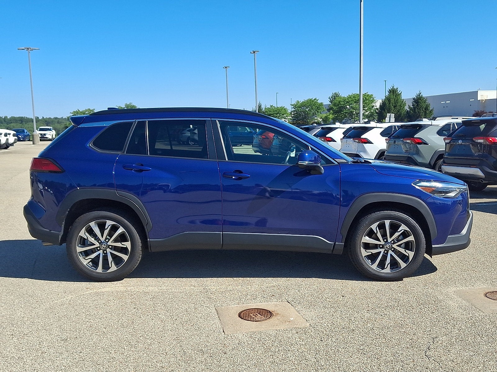 2023 Toyota Corolla Cross XLE