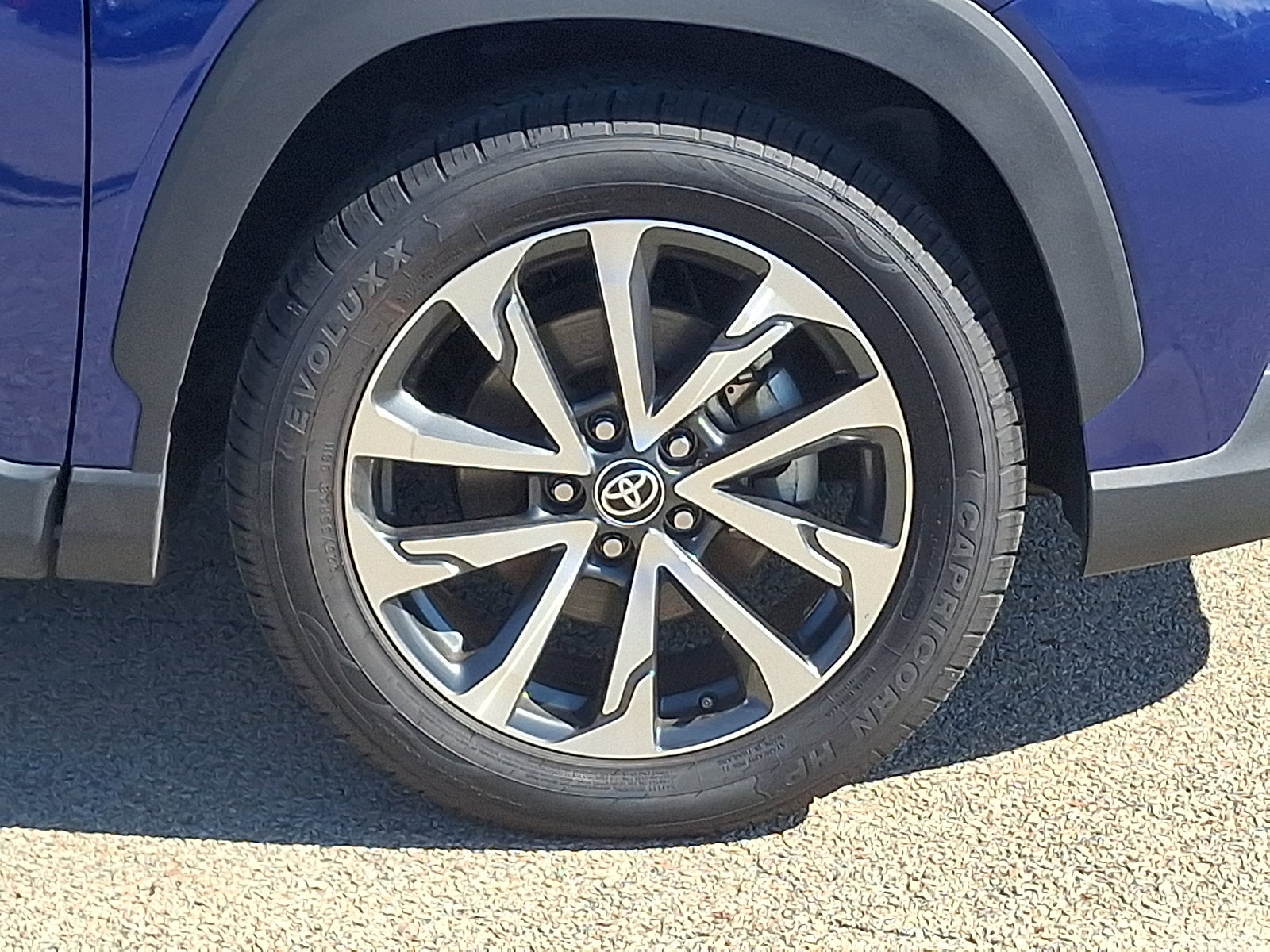 2023 Toyota Corolla Cross XLE