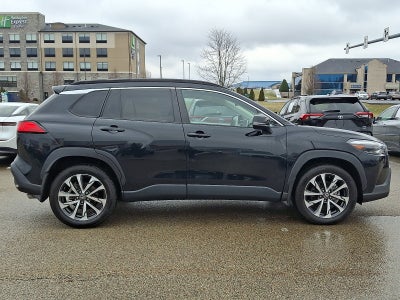 2022 Toyota Corolla Cross XLE