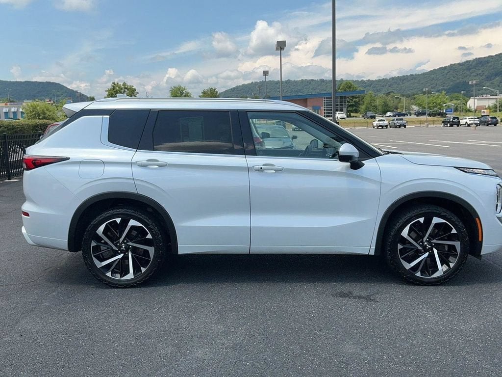 2022 Mitsubishi Outlander SEL