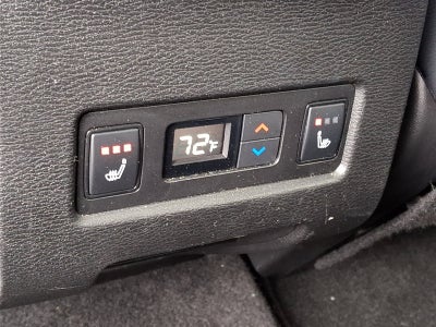 2025 Mitsubishi Outlander Base