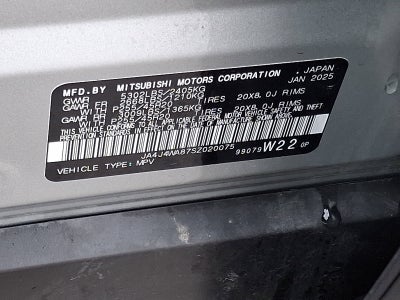 2025 Mitsubishi Outlander Base