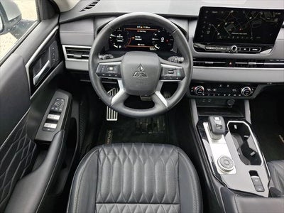 2025 Mitsubishi Outlander SEL