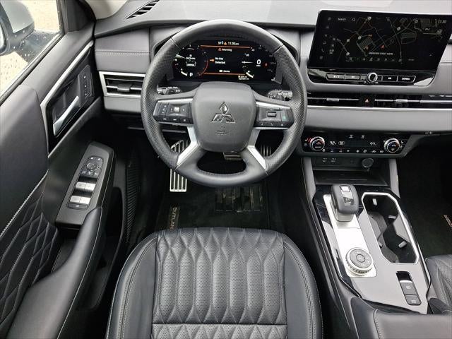 2025 Mitsubishi Outlander SEL