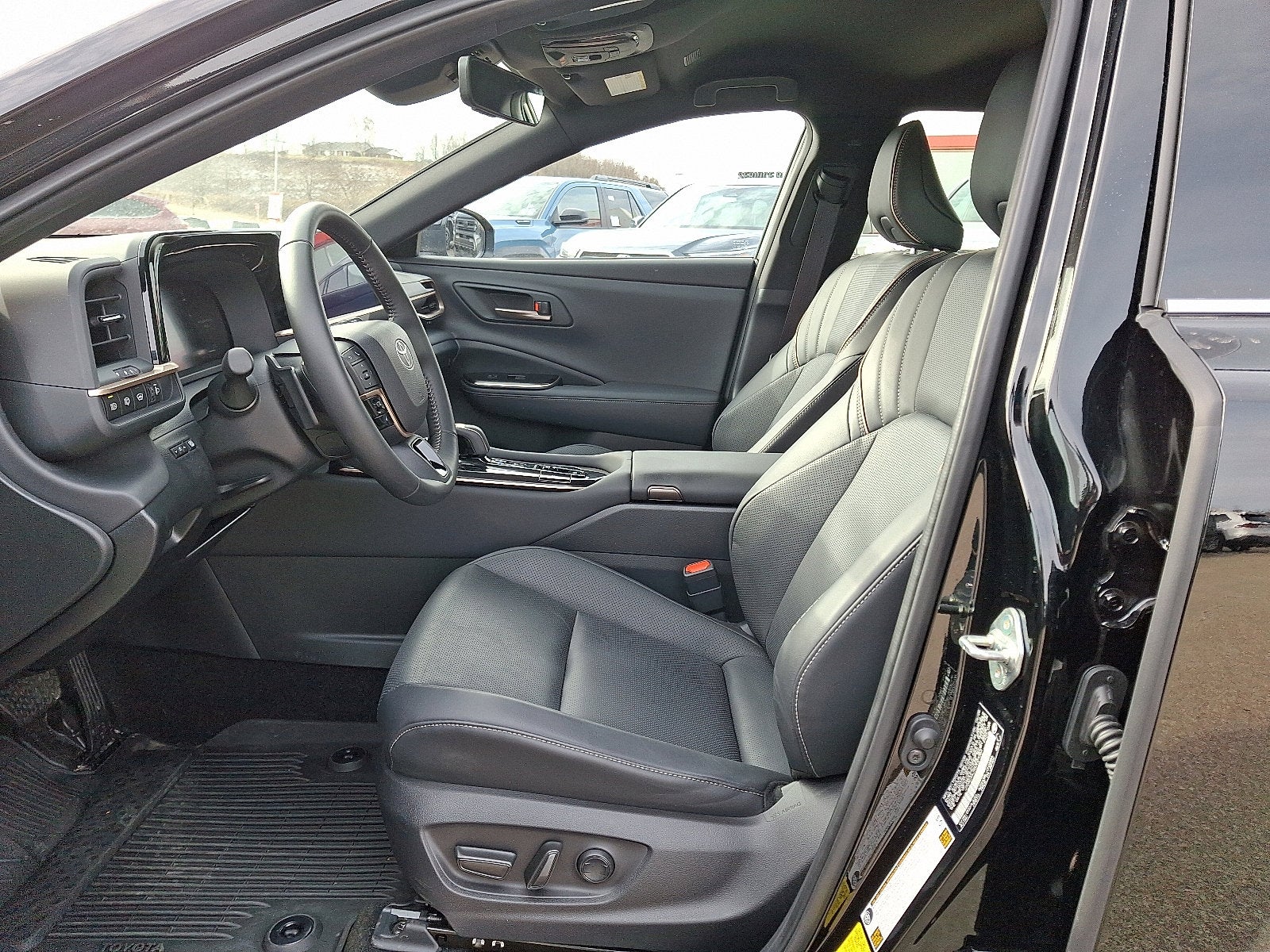 2025 Toyota Crown Signia Base