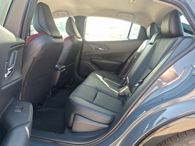 2025 Toyota Prius Plug-In Hybrid Base