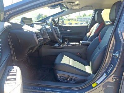 2025 Toyota Prius Plug-In Hybrid Base