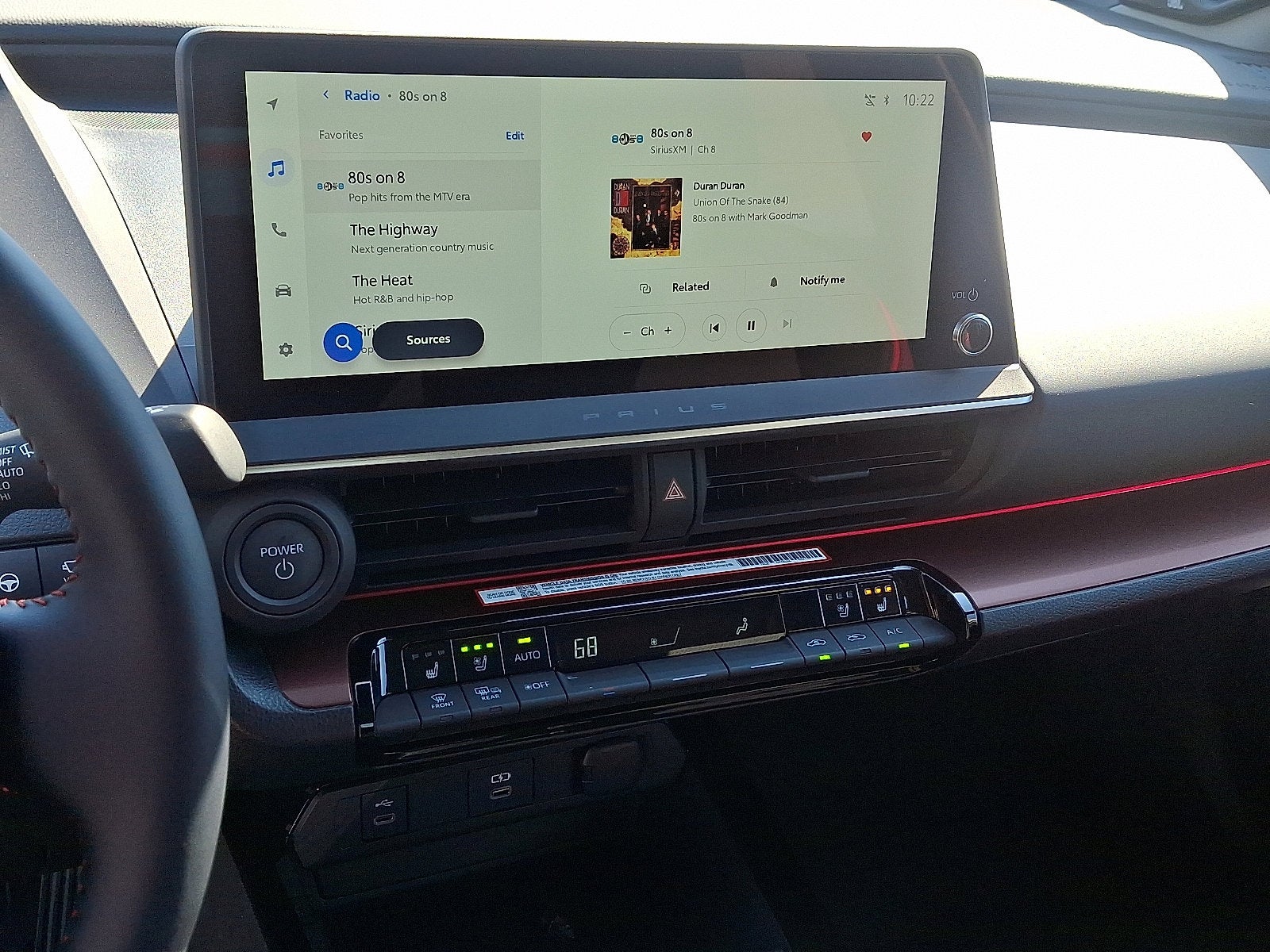 2025 Toyota Prius Plug-In Hybrid Base