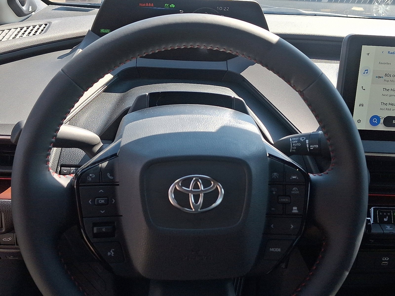 2025 Toyota Prius Plug-In Hybrid Base