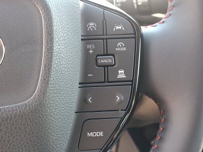 2025 Toyota Prius Plug-In Hybrid Base