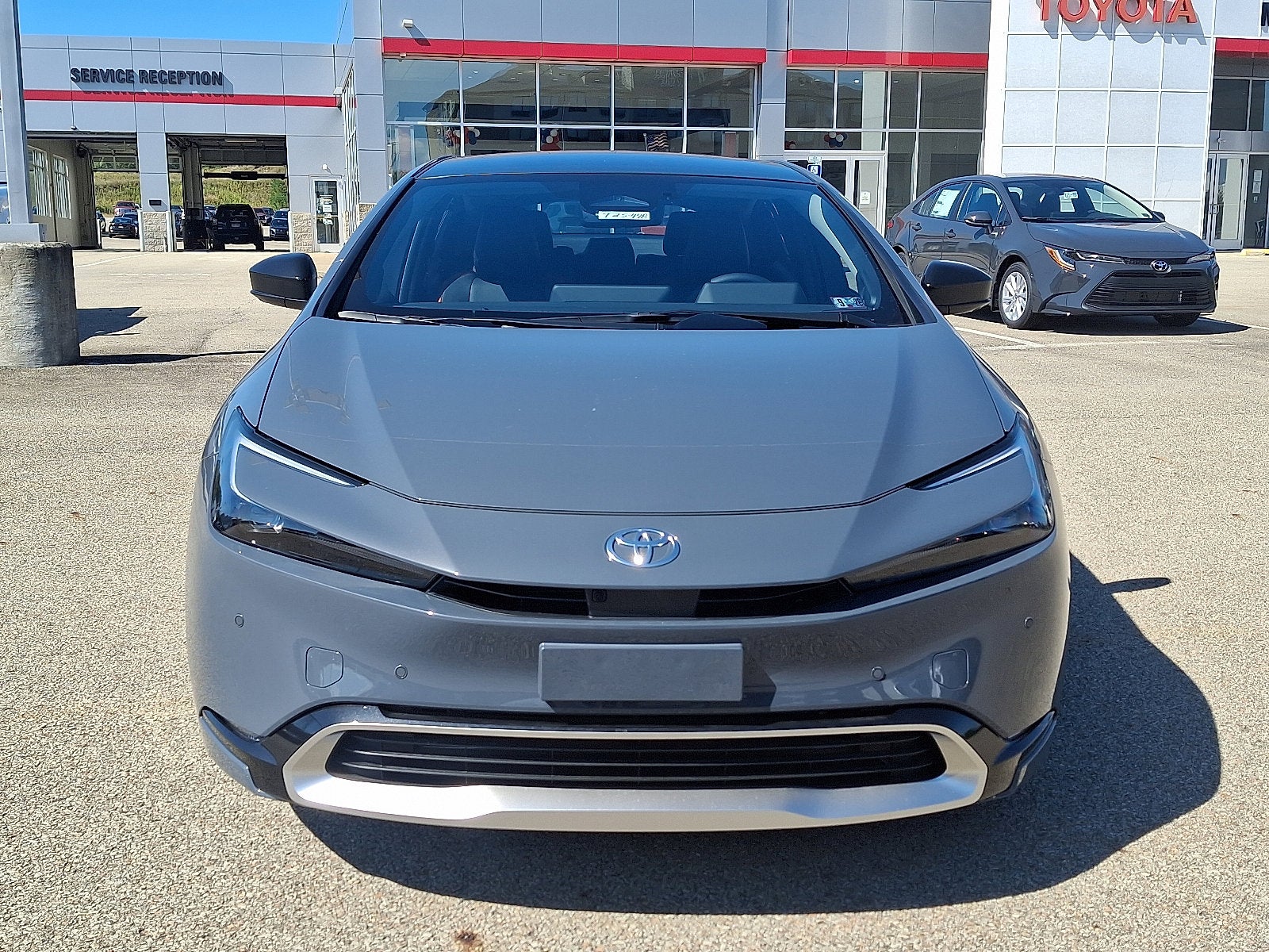 2025 Toyota Prius Plug-In Hybrid Base