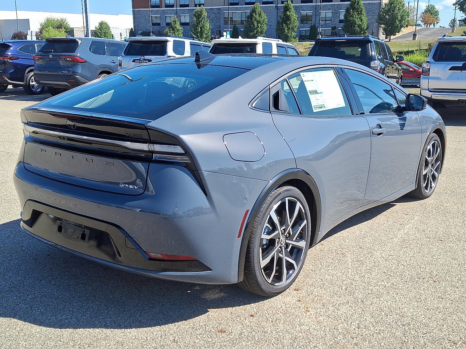 2025 Toyota Prius Plug-In Hybrid Base