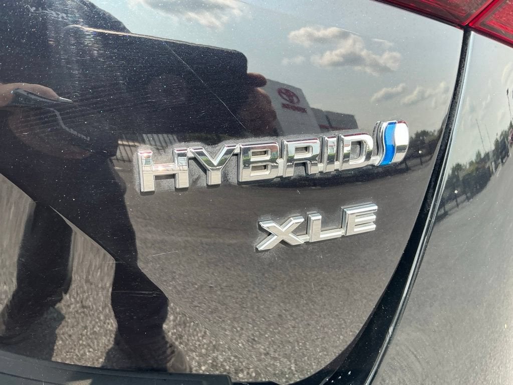 2022 Toyota Prius XLE AWD-e