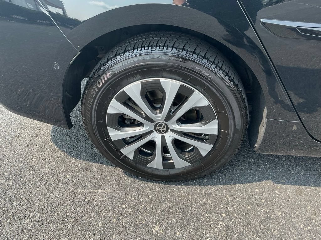 2022 Toyota Prius XLE AWD-e