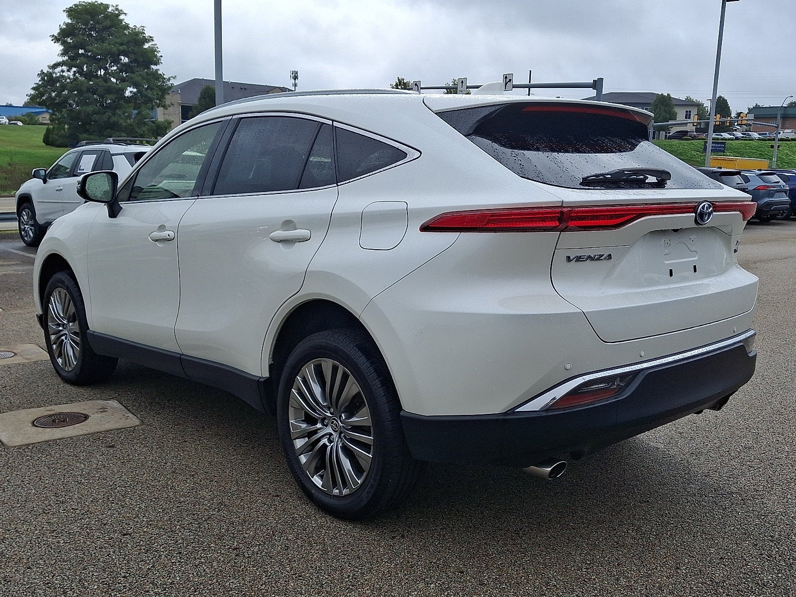 2022 Toyota Venza XLE