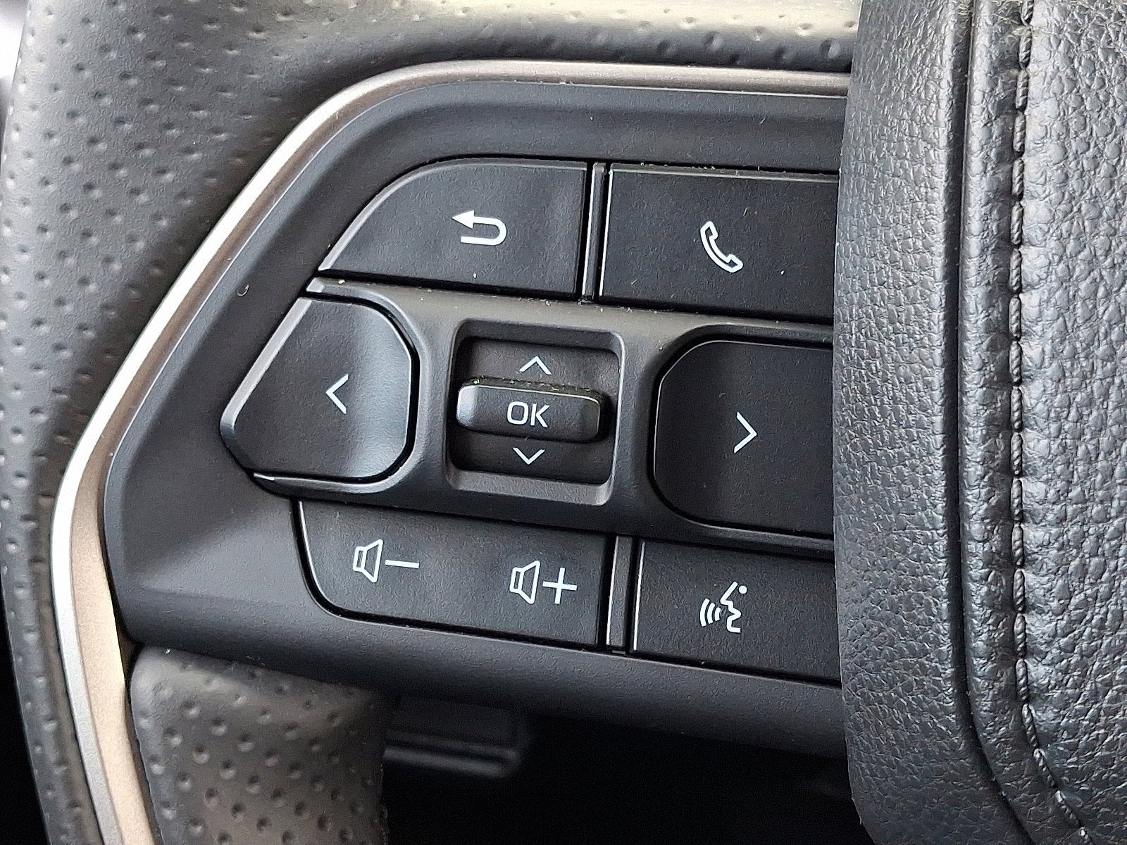 2025 Toyota 4Runner Base