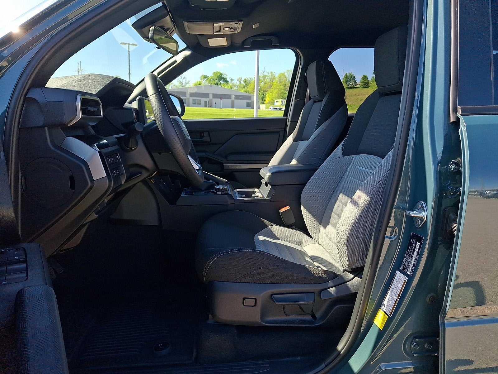 2025 Toyota 4Runner Hybrid TRD Off Road