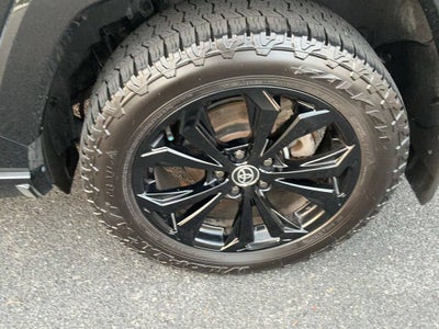 2022 Toyota RAV4 Hybrid SE