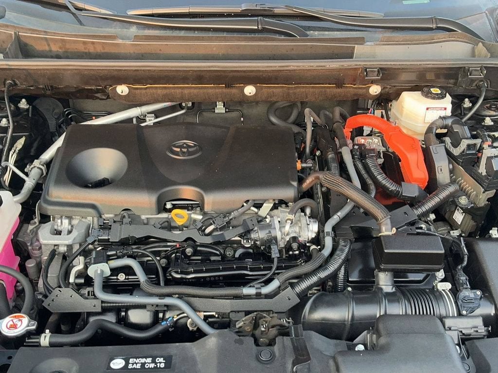 2022 Toyota RAV4 Hybrid SE