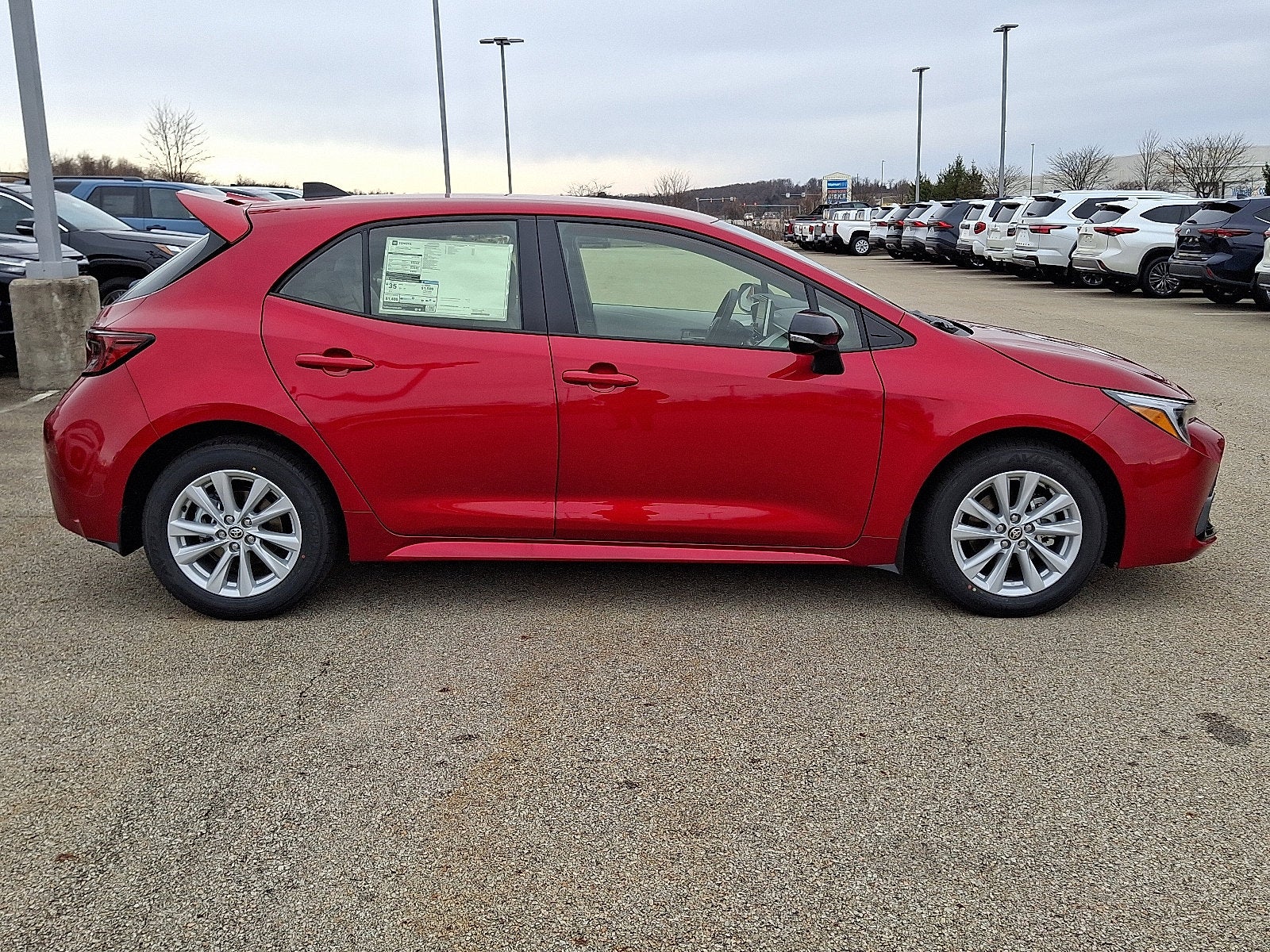 2026 Toyota Corolla Hatchback SE