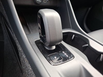 2025 Volvo XC40 Core Bright Theme