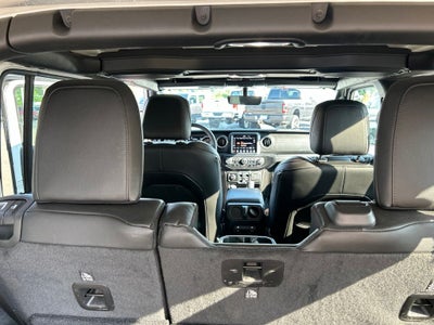2022 Jeep Wrangler Unlimited Sahara 4x4