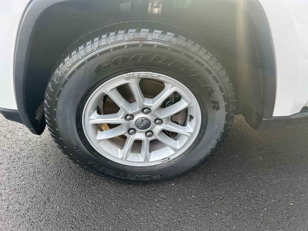 2020 Jeep Grand Cherokee Laredo E 4x4