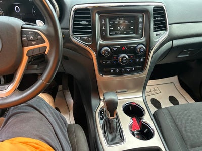 2017 Jeep Grand Cherokee Laredo 4x4