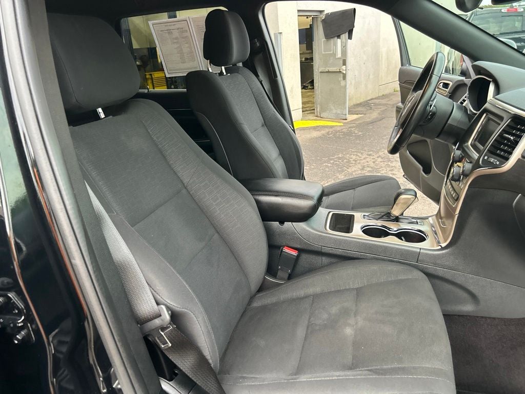 2017 Jeep Grand Cherokee Laredo 4x4