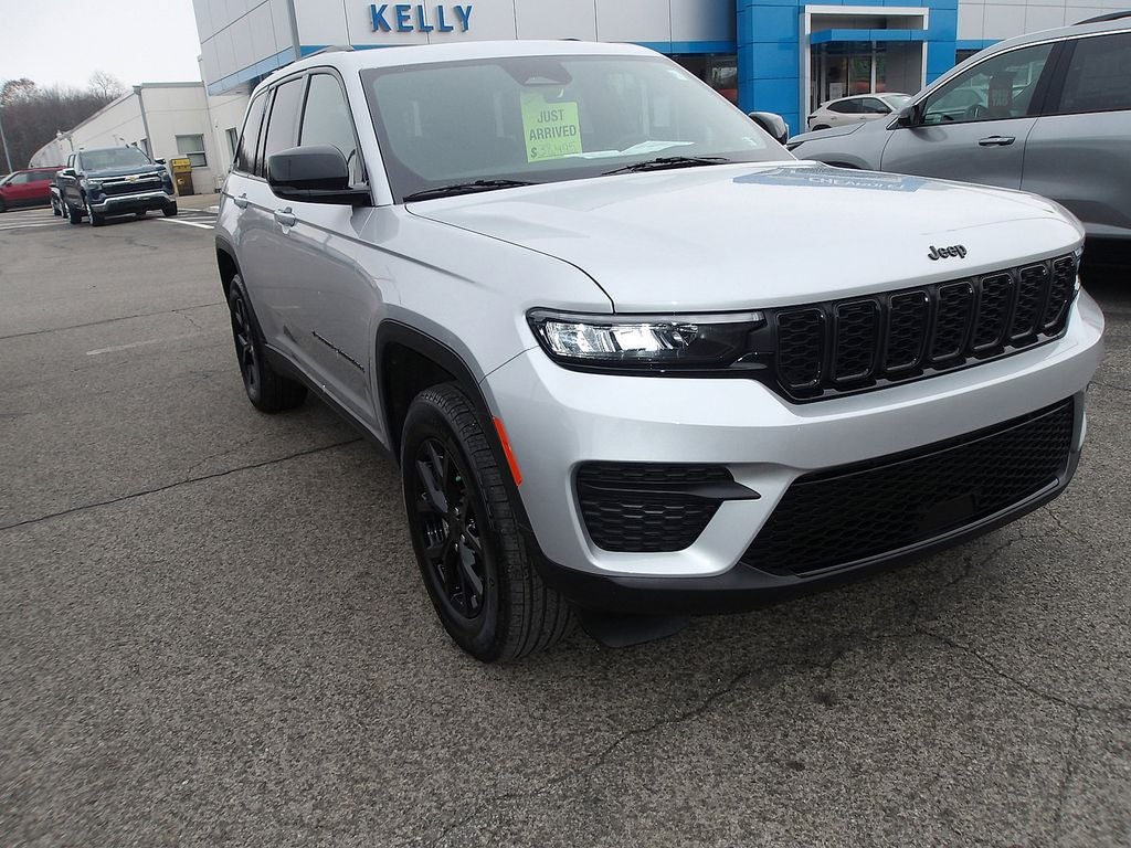 2025 Jeep Grand Cherokee Altitude X 4x4