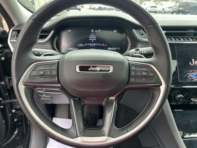 2022 Jeep Grand Cherokee Laredo 4x4