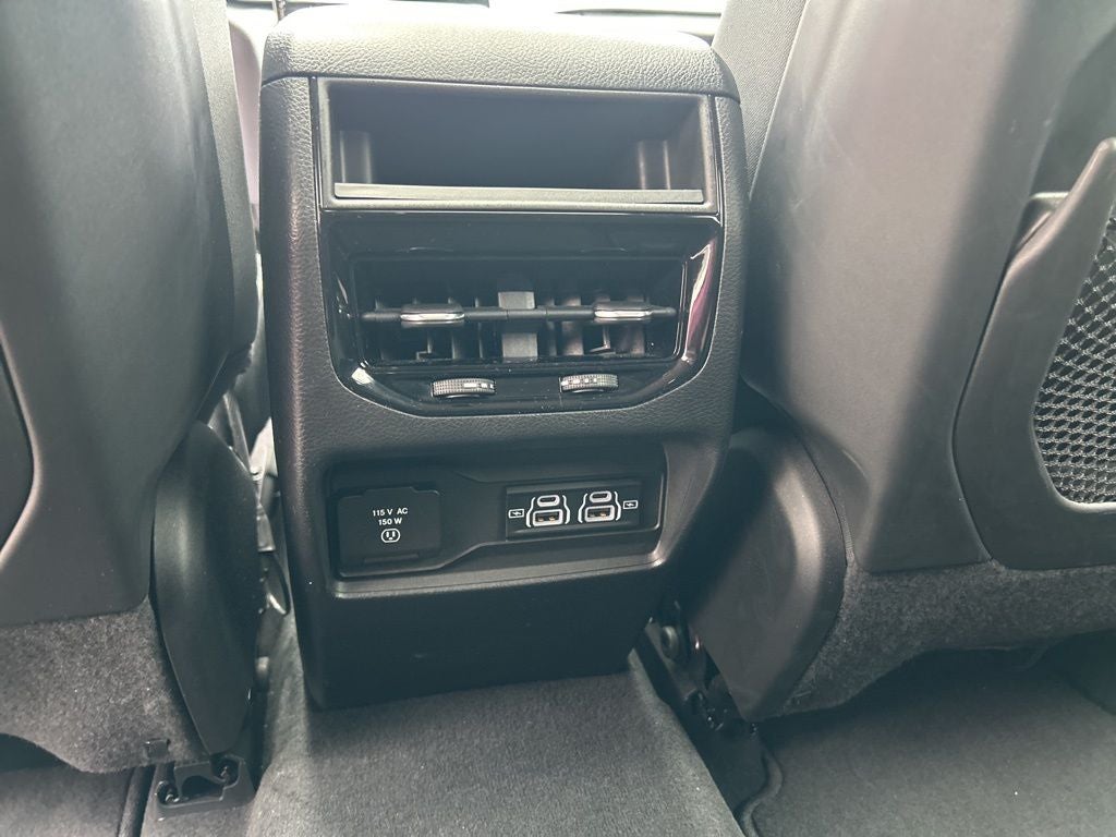 2022 Jeep Grand Cherokee Laredo 4x4