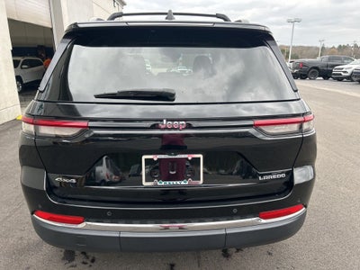 2022 Jeep Grand Cherokee Laredo 4x4
