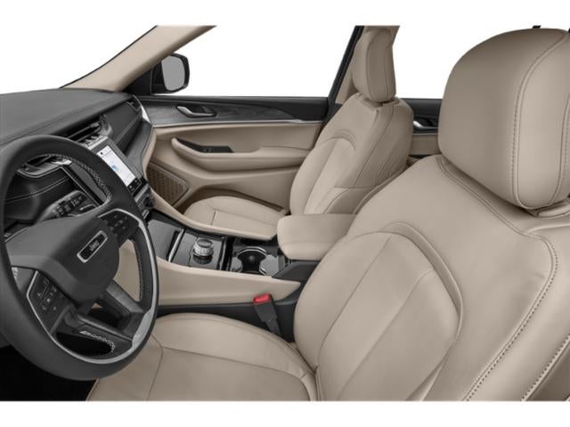 2022 Jeep Grand Cherokee Laredo 4x4