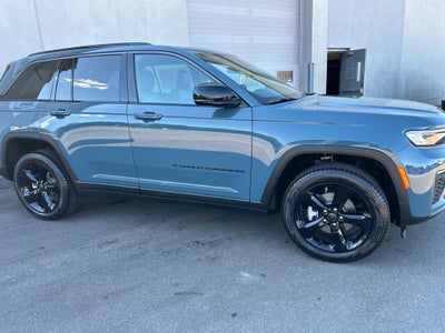 2027 Jeep Grand Cherokee GRAND CHEROKEE LIMITED 4X4