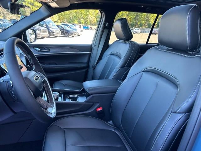 2027 Jeep Grand Cherokee GRAND CHEROKEE LIMITED 4X4