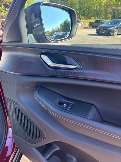 2025 Jeep Grand Cherokee GRAND CHEROKEE L LAREDO X 4X4