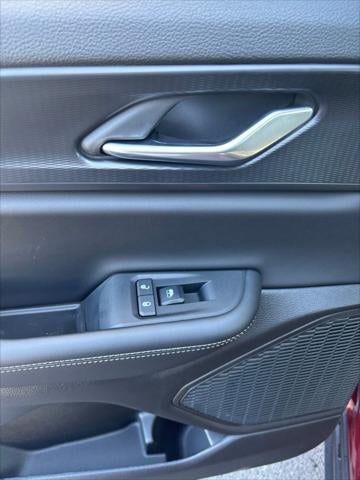 2025 Jeep Grand Cherokee GRAND CHEROKEE L LAREDO X 4X4